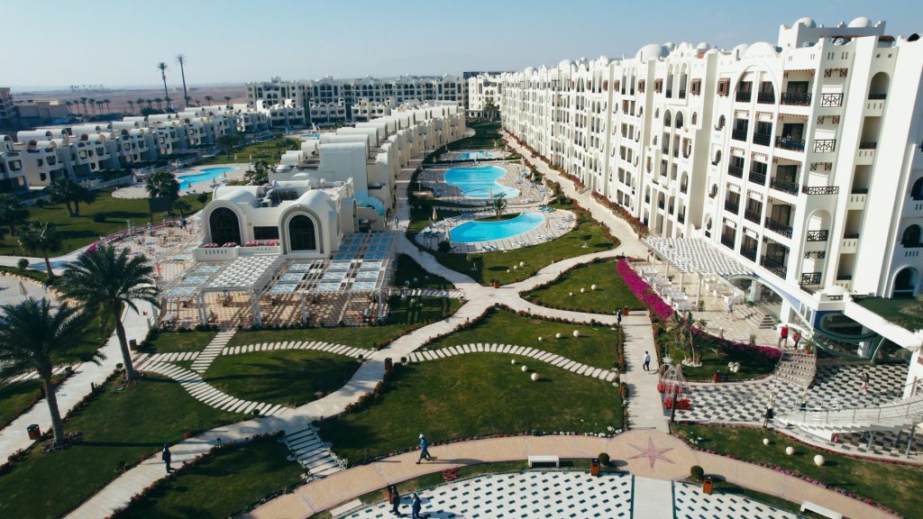 تعرف علي مشروعات اوربت في سهل حشيش